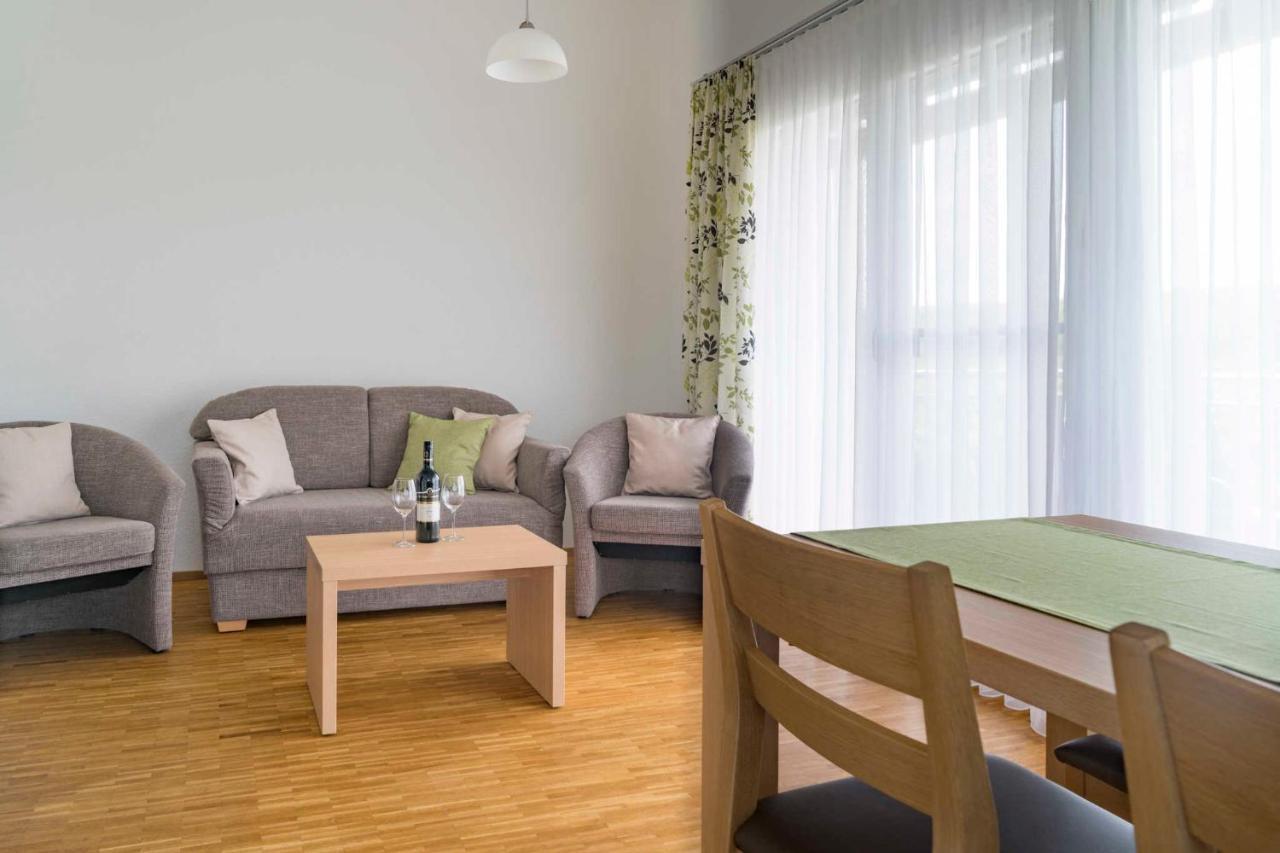 Winzerhof Schmid Daire Schwaigern Dış mekan fotoğraf